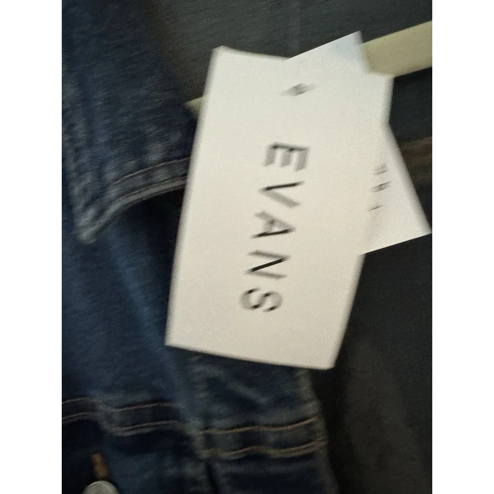 Evan's Women's Blue Denim Medium Wash Button Up Jean Jacket Plus Size 22/24 NWT - Picture 4 of 4
